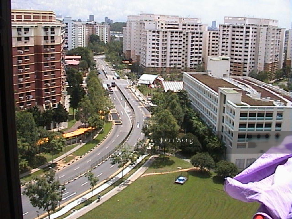 Woodlands Crescent thumbnail photo